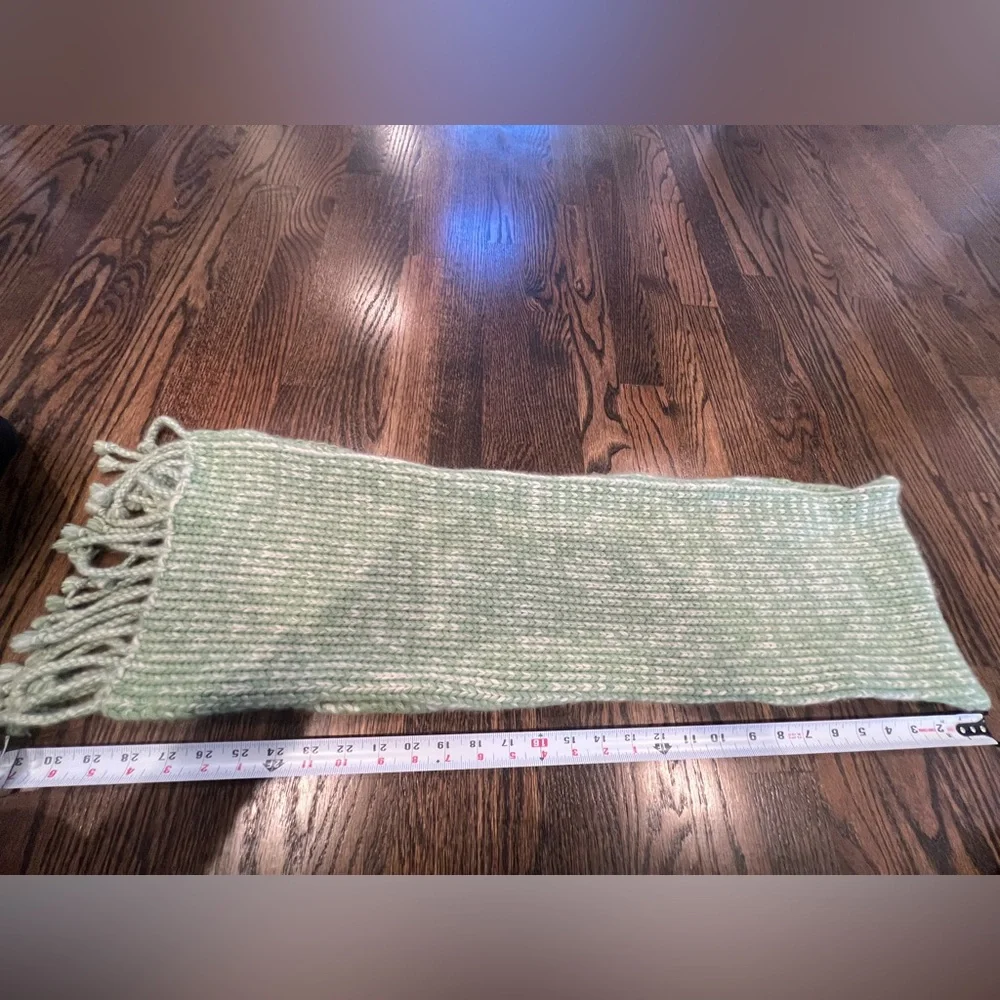 Bloomingdale’s 100% Cashmere Scarf & Glove Set Green Cream Variegated Knit EUC